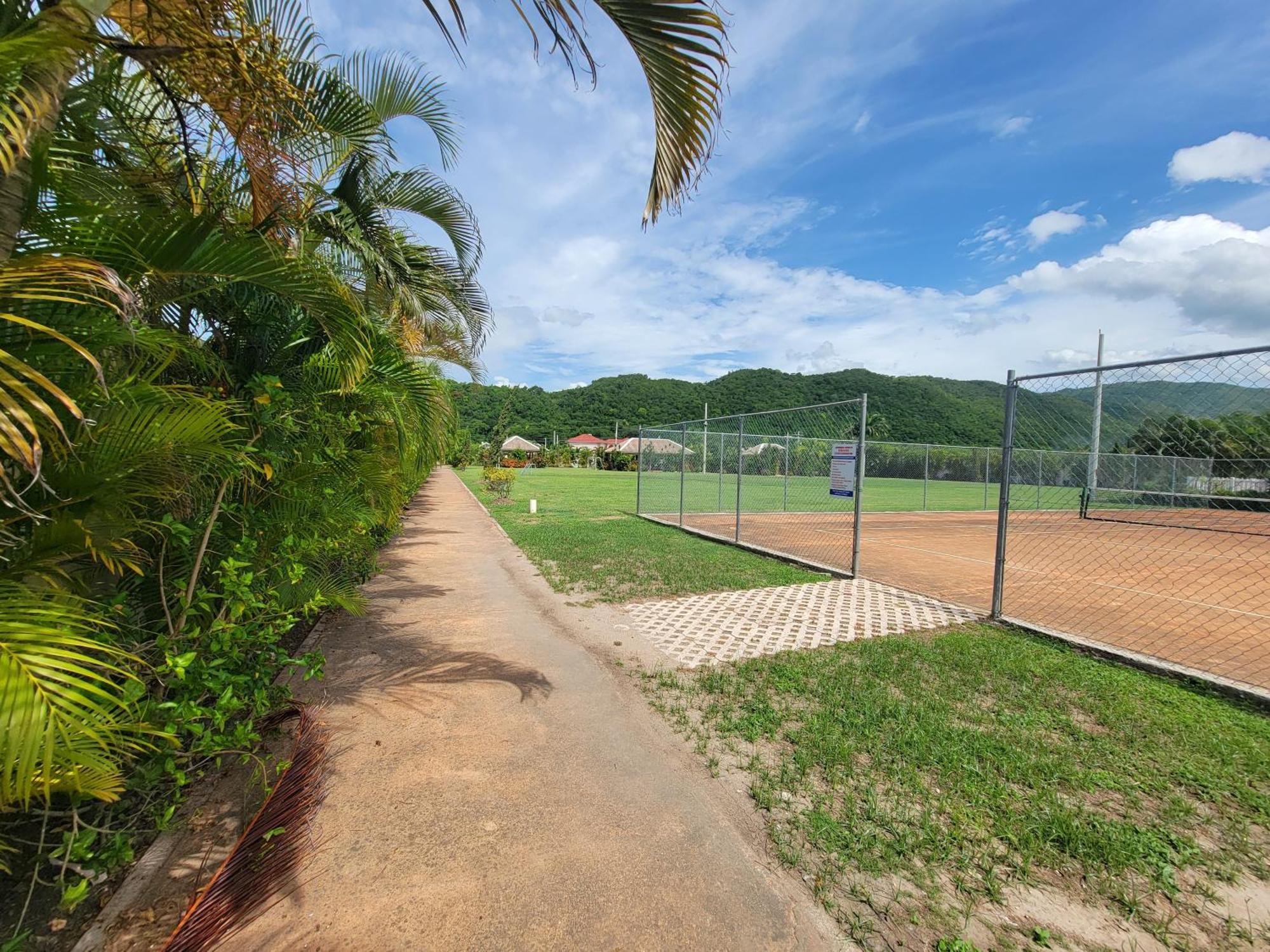 Comfortable Strategic Lodging Quarters Spanish Town Екстер'єр фото
