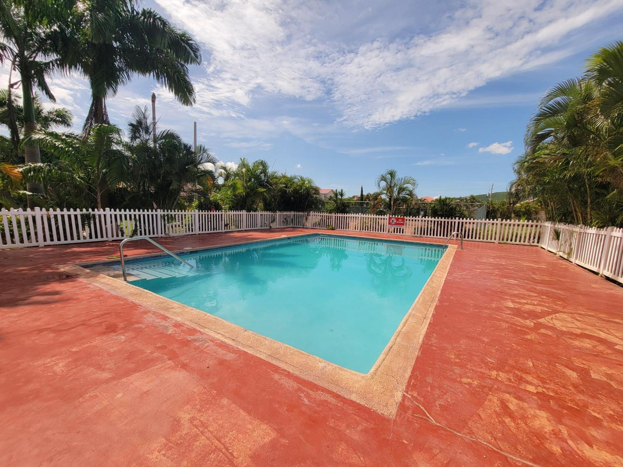 Comfortable Strategic Lodging Quarters Spanish Town Екстер'єр фото